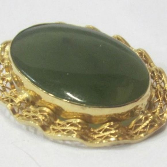 12KGF And Nephrite Jade Brooch - Picture 2 of 6